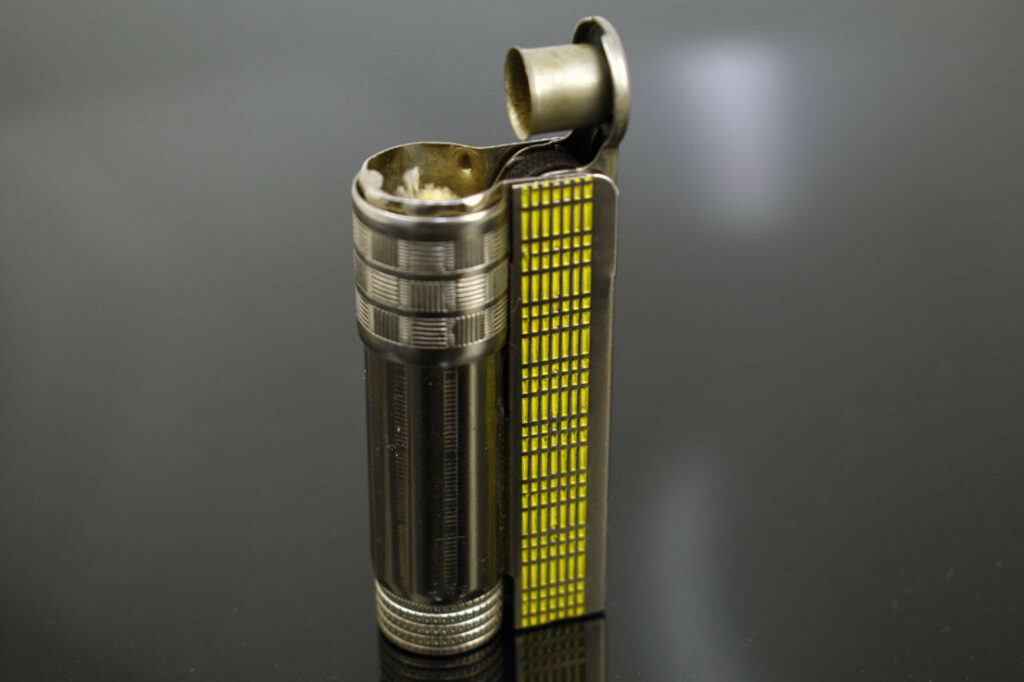 BENZINE VINTAGE LIGHTER